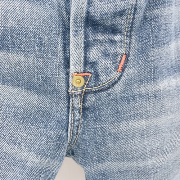 Armani Exchange 31 Short Embroidered Pocket Jean - Picture 6 of 14